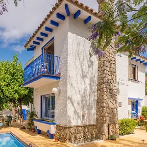  Privatunterkunft Blue Castle Spanien